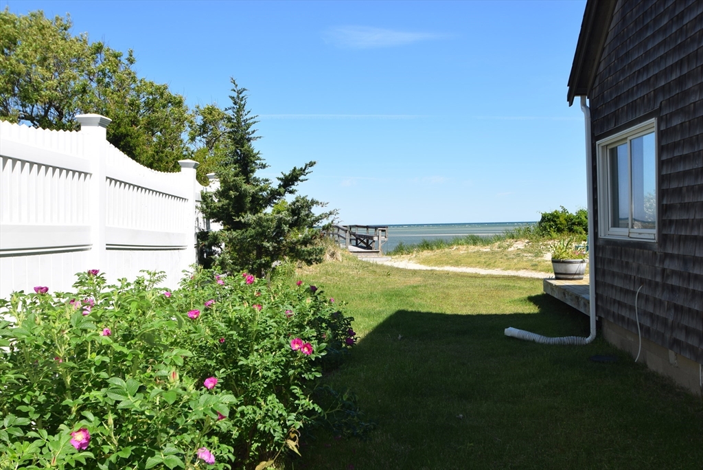 232 Robbins Hill Rd