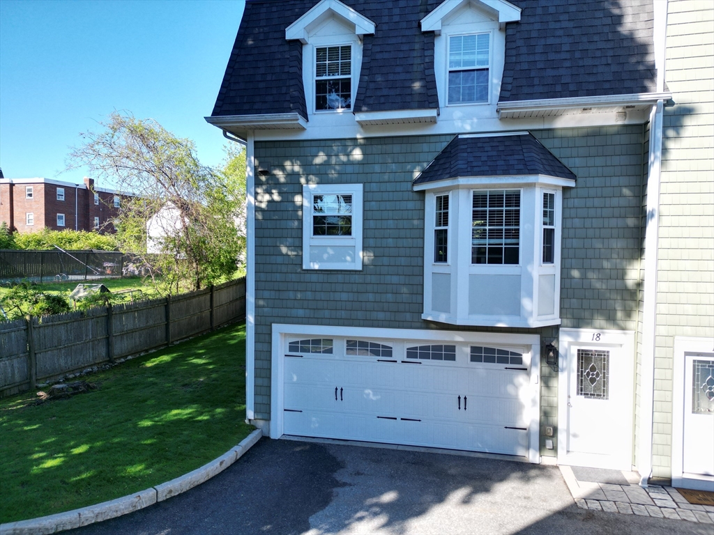 Photo of 580 Quarry St, Quincy, MA