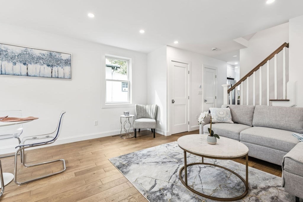 123 Nottinghill Rd 1