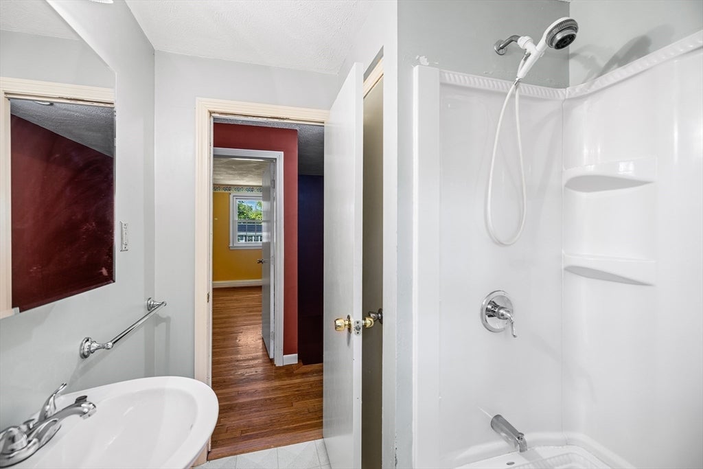 137 Catherine Dr, Abington, MA, 137 Catherine Dr, Abington, MA Photo #16