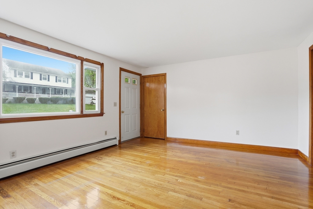 105-107 Salisbury St