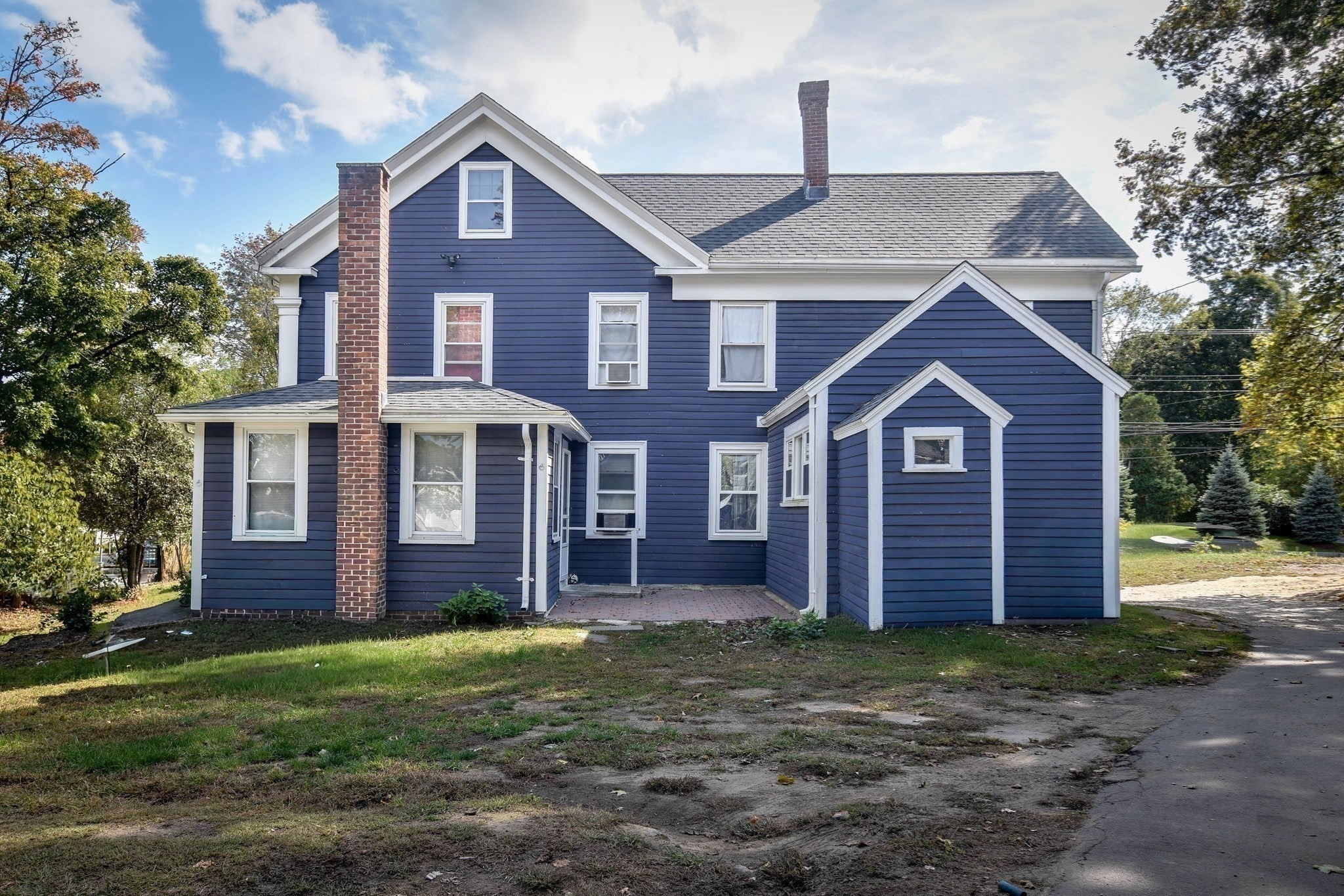 136 Commonwealth Rd
