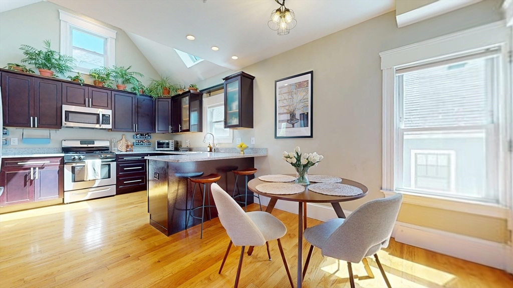 Photo of 4 Cameron AVE, Somerville, MA