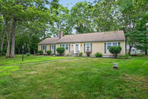 Photo of 5 Greenview Cir, Sandwich, MA 02563 (MLS # 73549366)