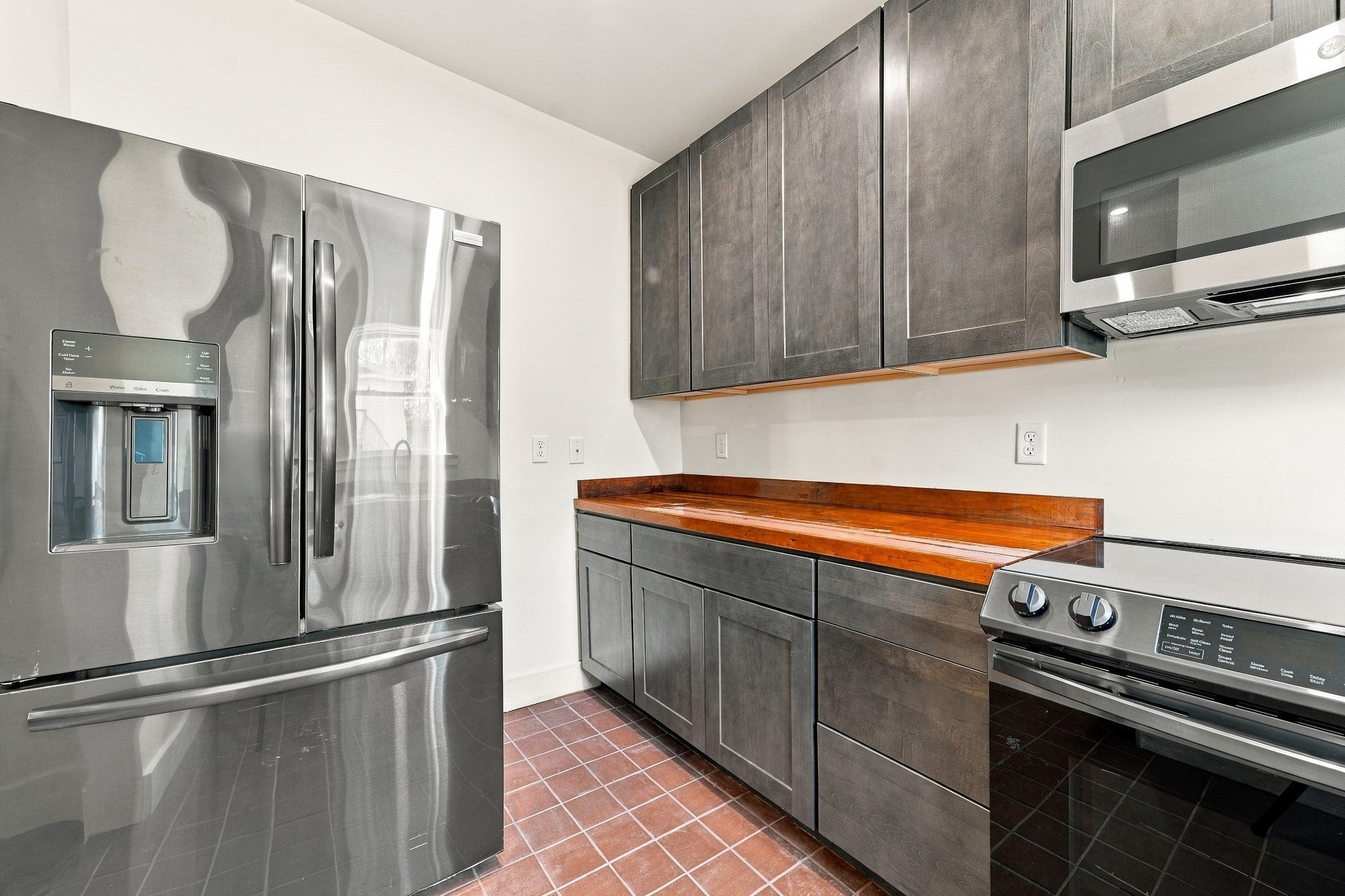 174 Hamilton St, Southbridge, MA Photo #25
