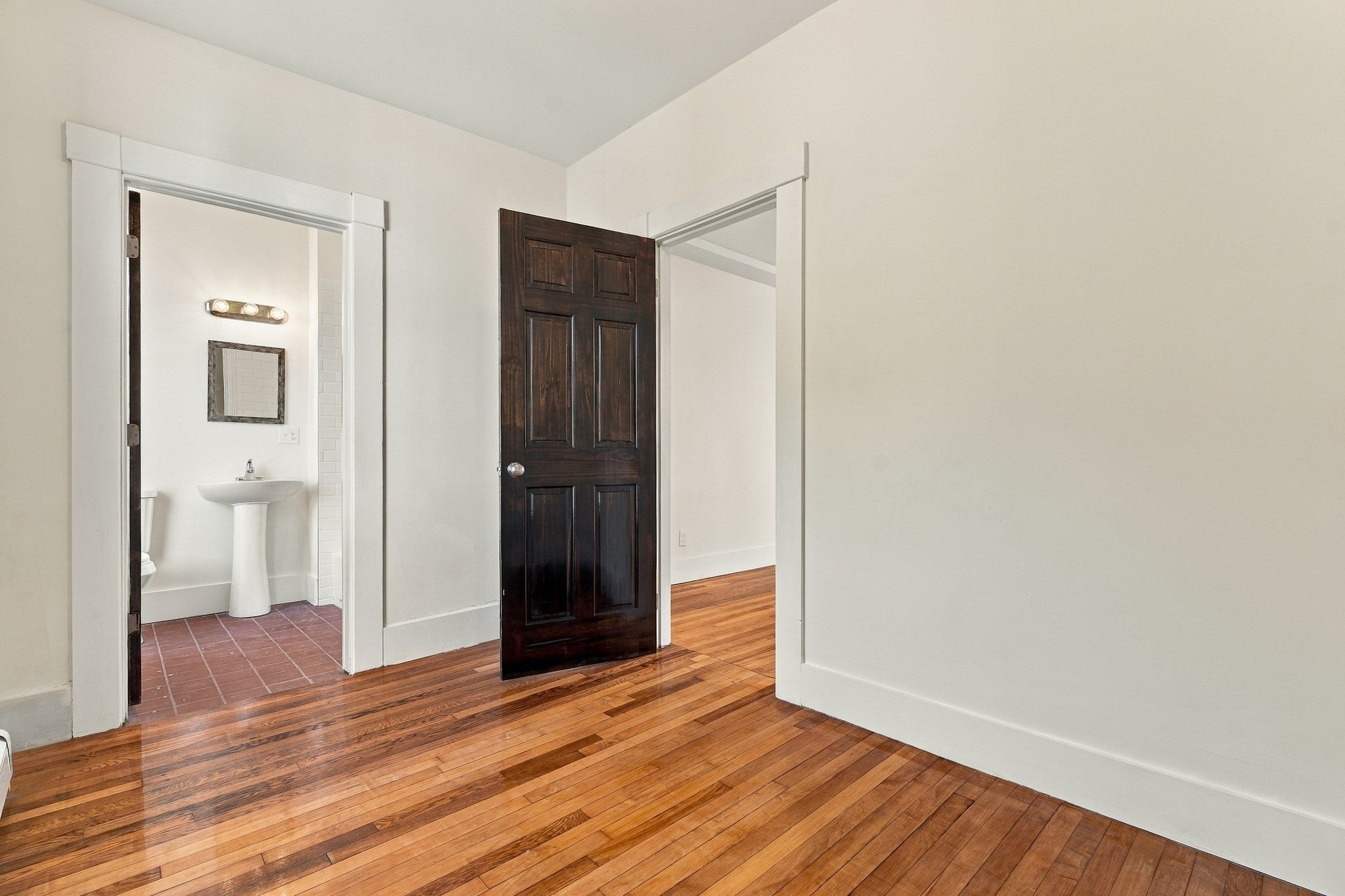 174 Hamilton St, Southbridge, MA Photo #16
