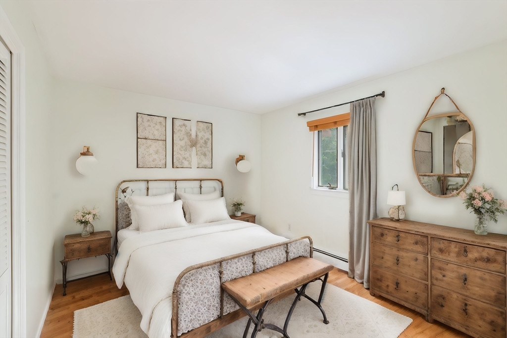 Dennis, Massachusetts 02638, United States, 3 Bedrooms Bedrooms, ,2 BathroomsBathrooms,Residential,Pending,42501