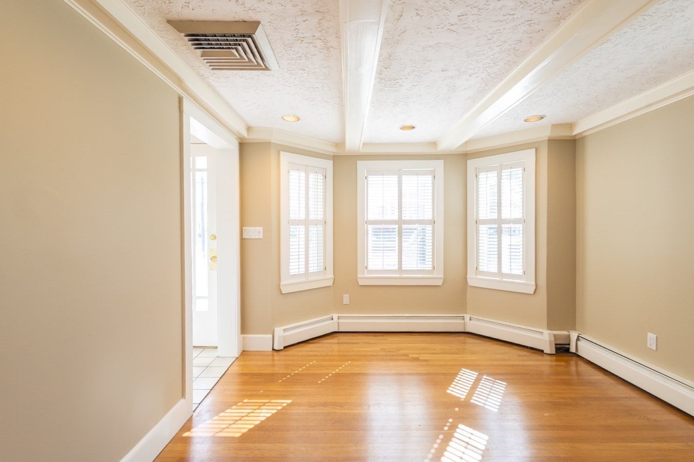 129 Lynn Street #1, Peabody, MA, 129 Lynn Street #1, Peabody, MA Photo #5