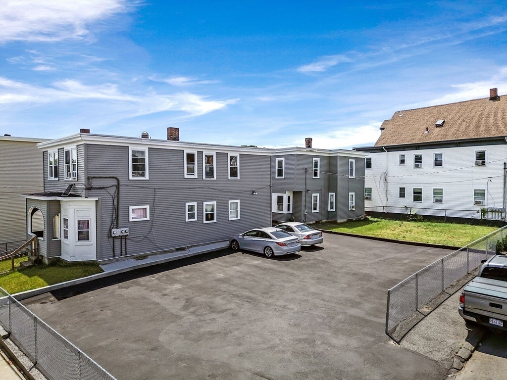 17-19 Acorn St