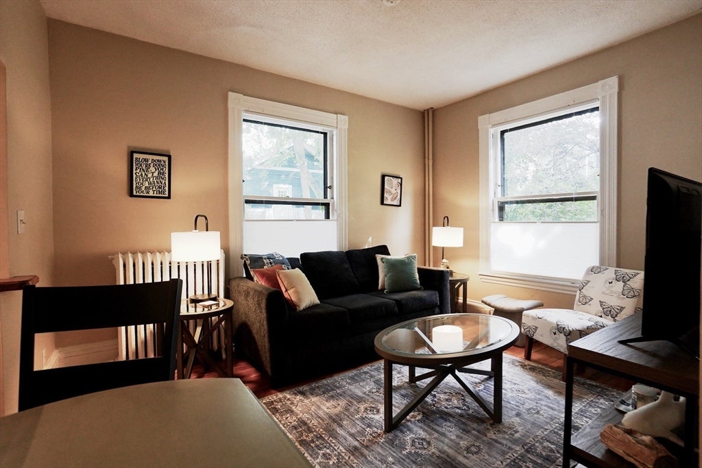 83 Pleasant St 3
