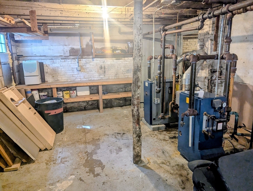 Franklin, Massachusetts 02038, United States, 4 Bedrooms Bedrooms, ,2 BathroomsBathrooms,Residential,Active,207572