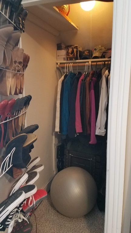 Franklin, Massachusetts 02038, United States, 4 Bedrooms Bedrooms, ,2 BathroomsBathrooms,Residential,Active,207572