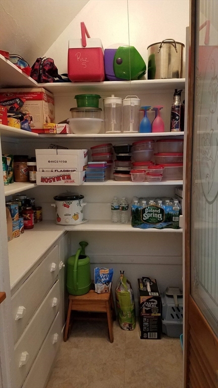 Franklin, Massachusetts 02038, United States, 4 Bedrooms Bedrooms, ,2 BathroomsBathrooms,Residential,Active,207572