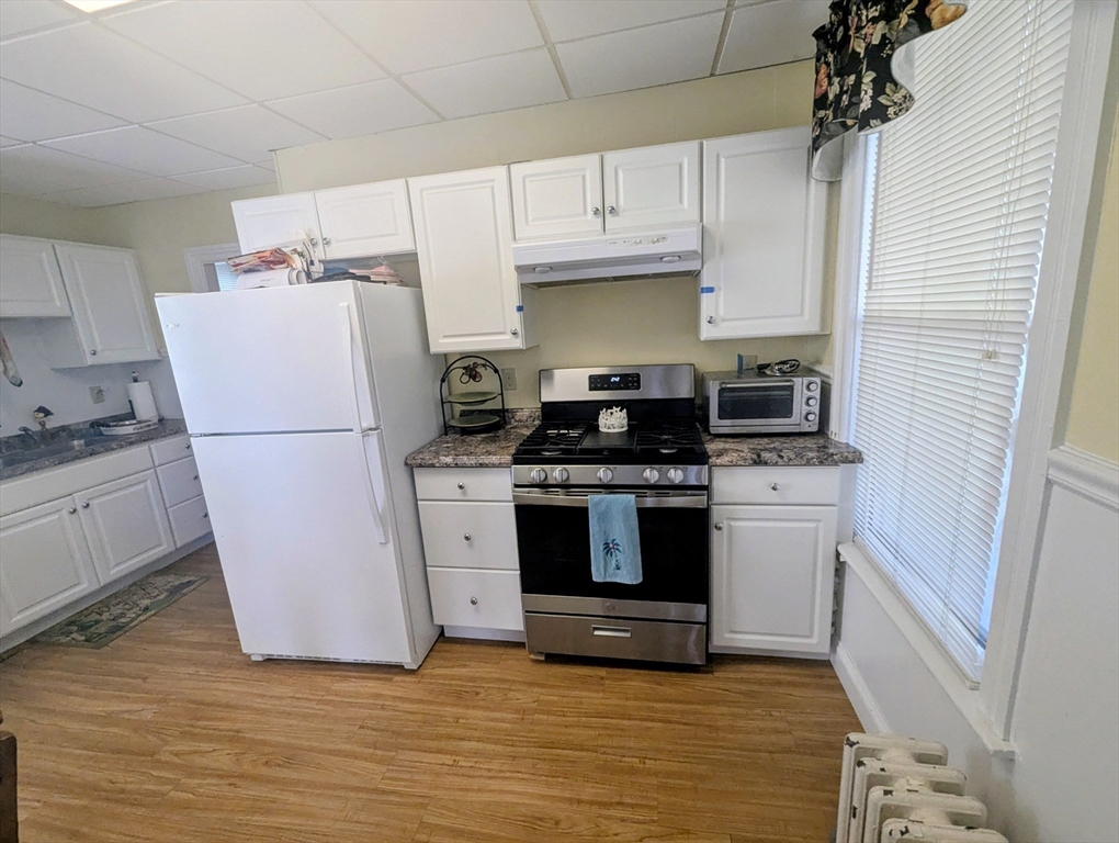 Franklin, Massachusetts 02038, United States, 4 Bedrooms Bedrooms, ,2 BathroomsBathrooms,Residential,Active,207572