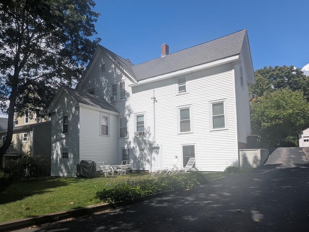 Franklin, Massachusetts 02038, United States, 4 Bedrooms Bedrooms, ,2 BathroomsBathrooms,Residential,Active,207572