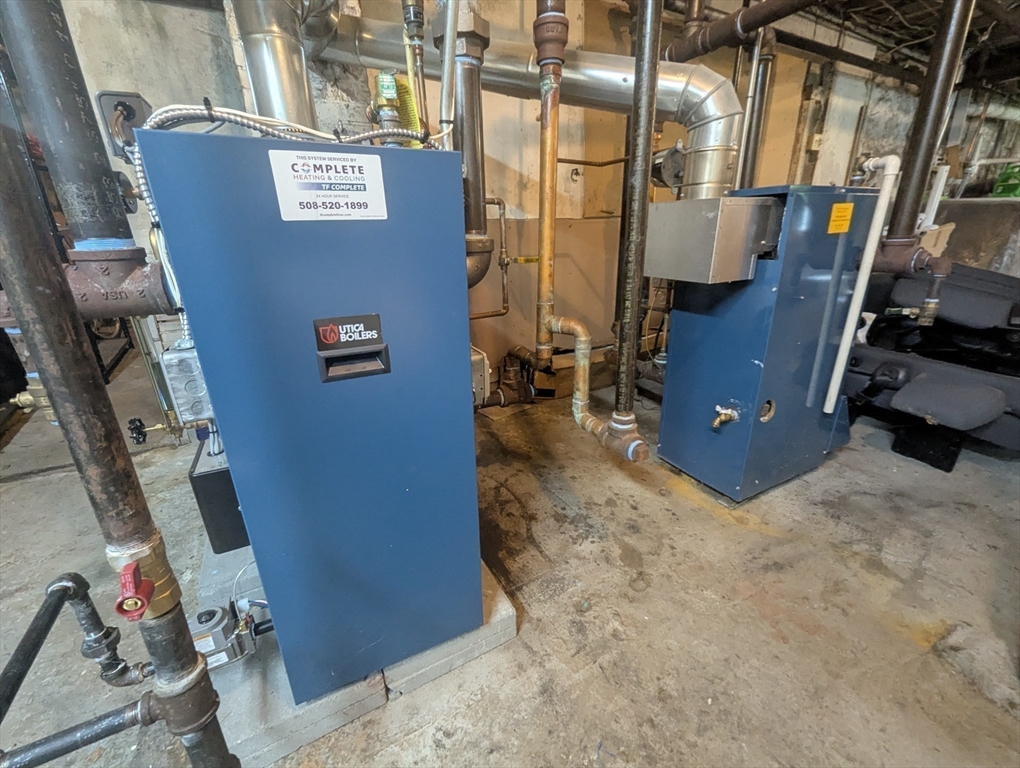 Franklin, Massachusetts 02038, United States, 4 Bedrooms Bedrooms, ,2 BathroomsBathrooms,Residential,Active,207572