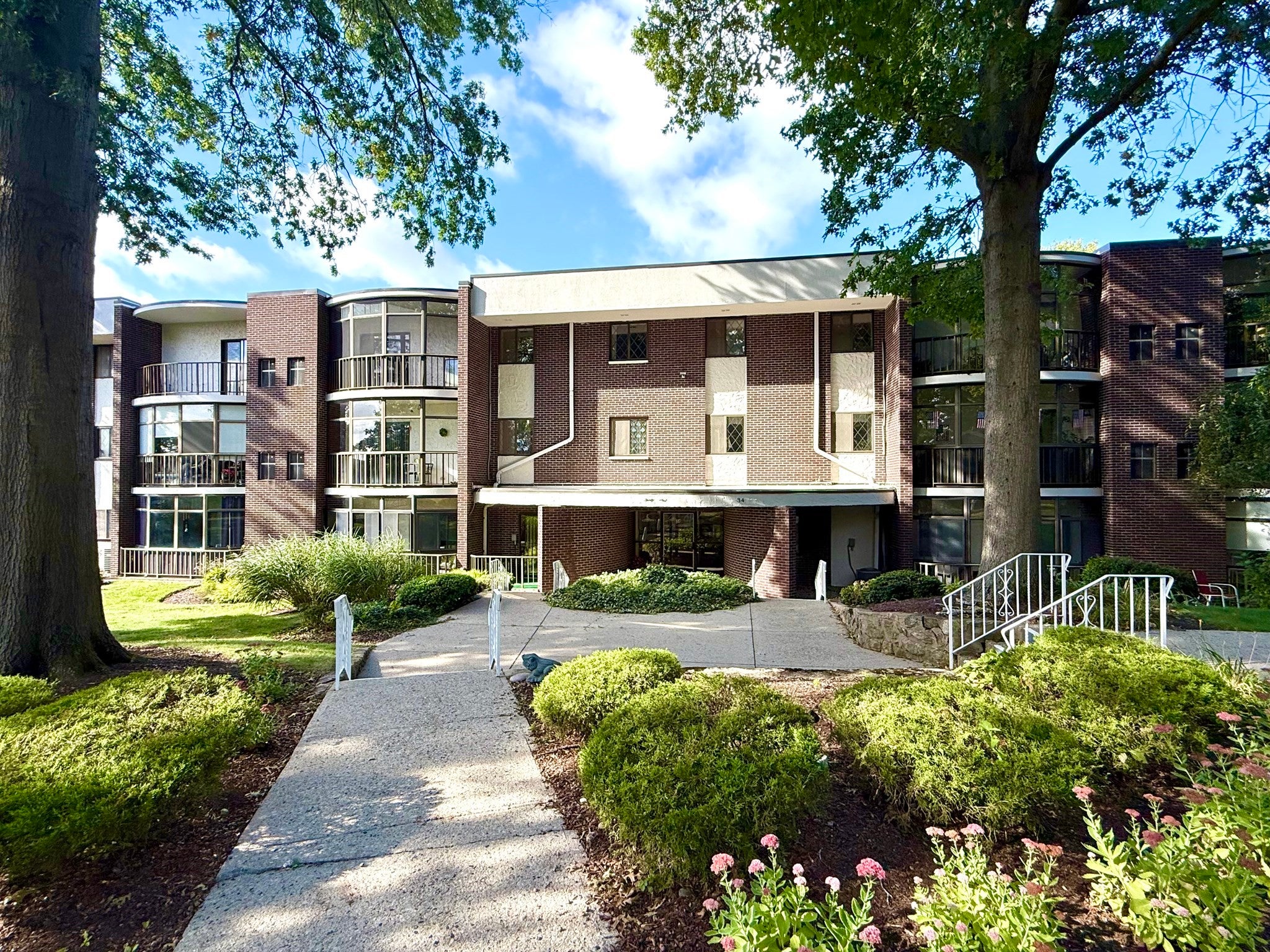 Photo of 34 South Street, Quincy, MA