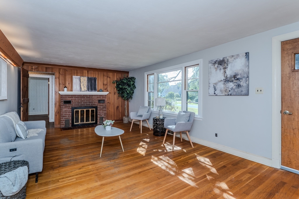 34 Brookside Ave