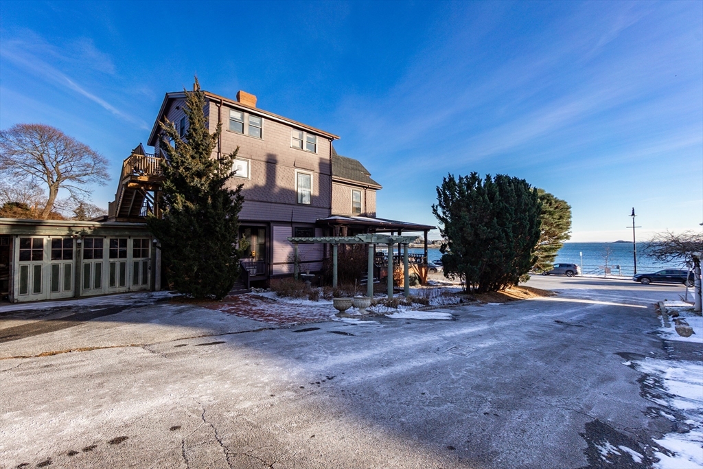 322 Humphrey Street 1