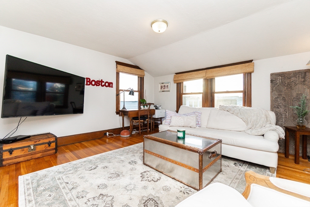 322 Humphrey Street 1