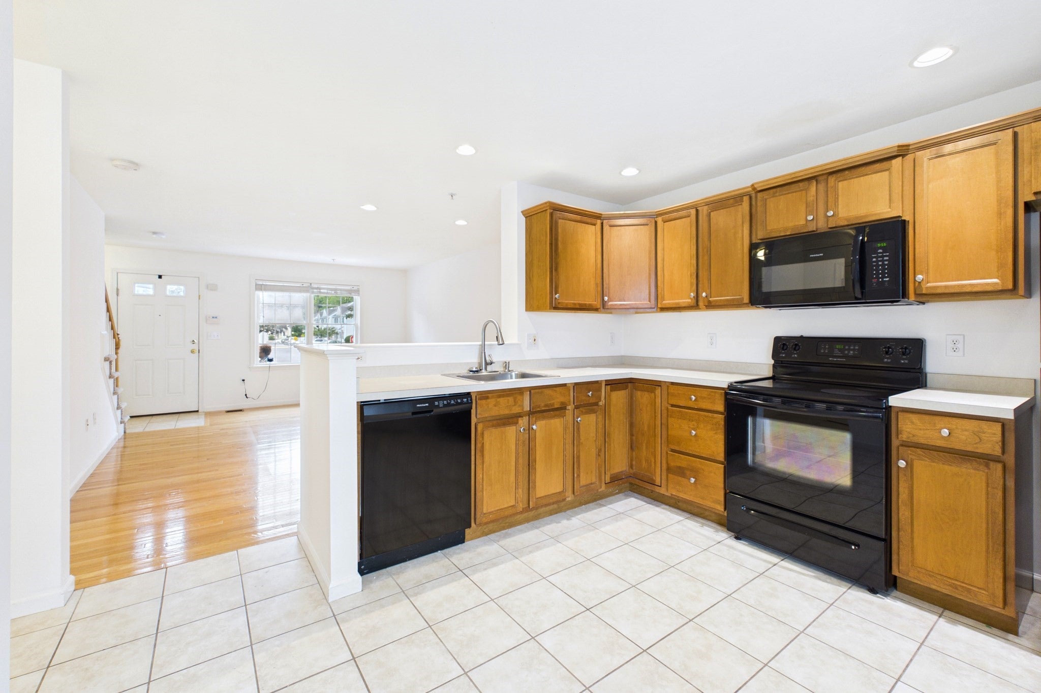 115 Boxberry Ln #115, Rockland, MA Photo #17