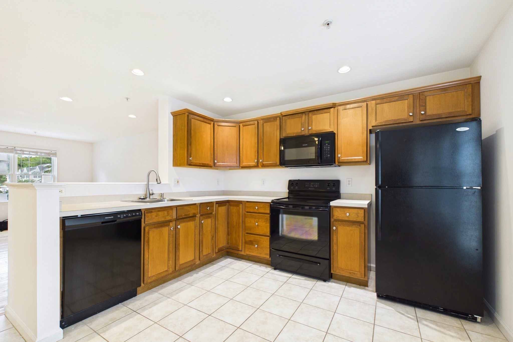 115 Boxberry Ln #115, Rockland, MA Photo #13