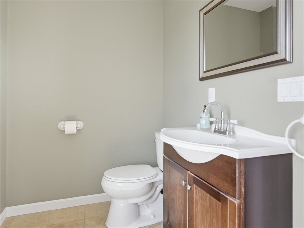 53 Osborne Street, New Bedford, MA Photo #24