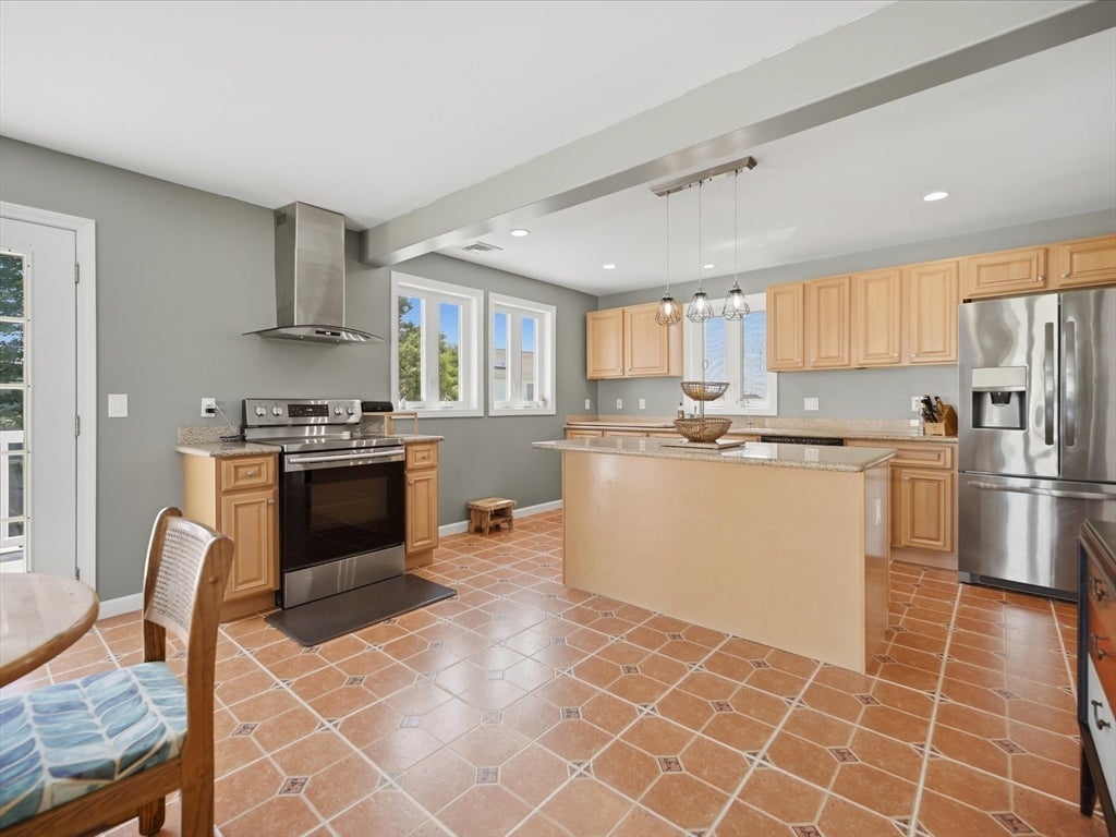 53 Osborne Street, New Bedford, MA Photo #20
