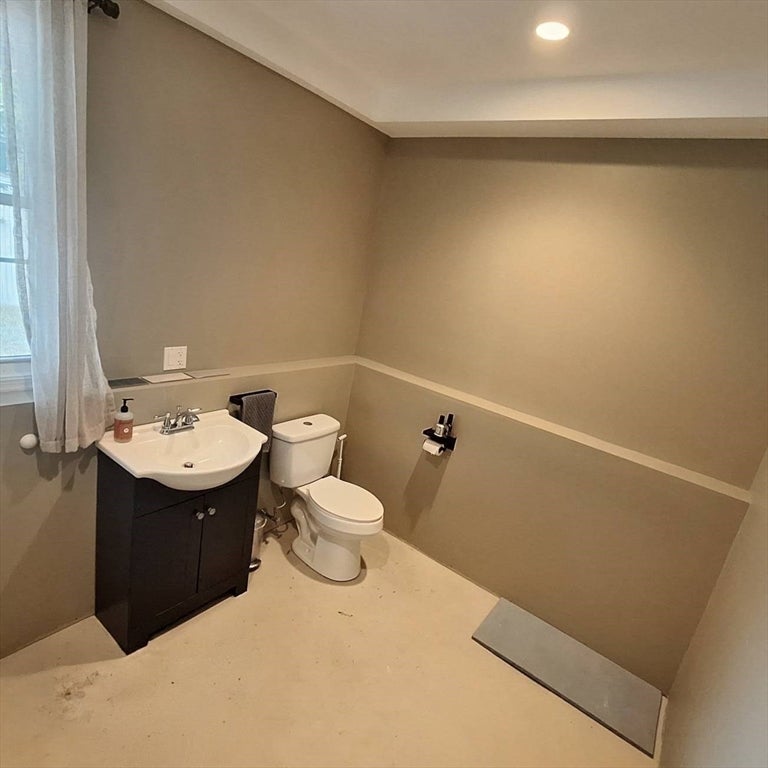 53 Osborne Street, New Bedford, MA Photo #41