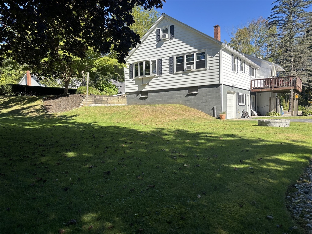 657 Pleasant St