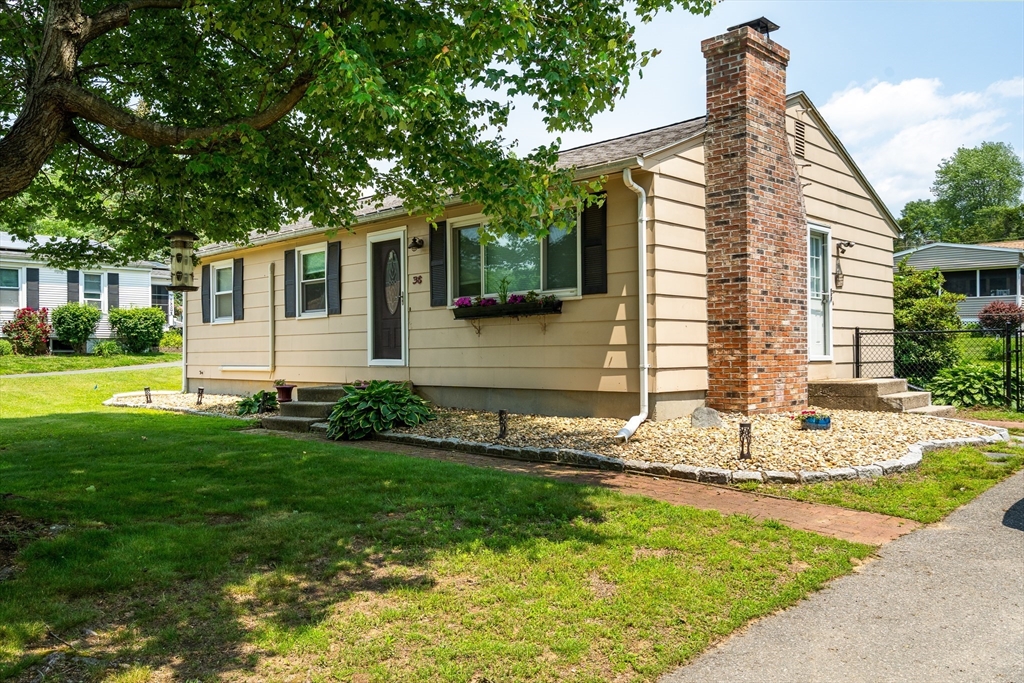 38 Garland Avenue