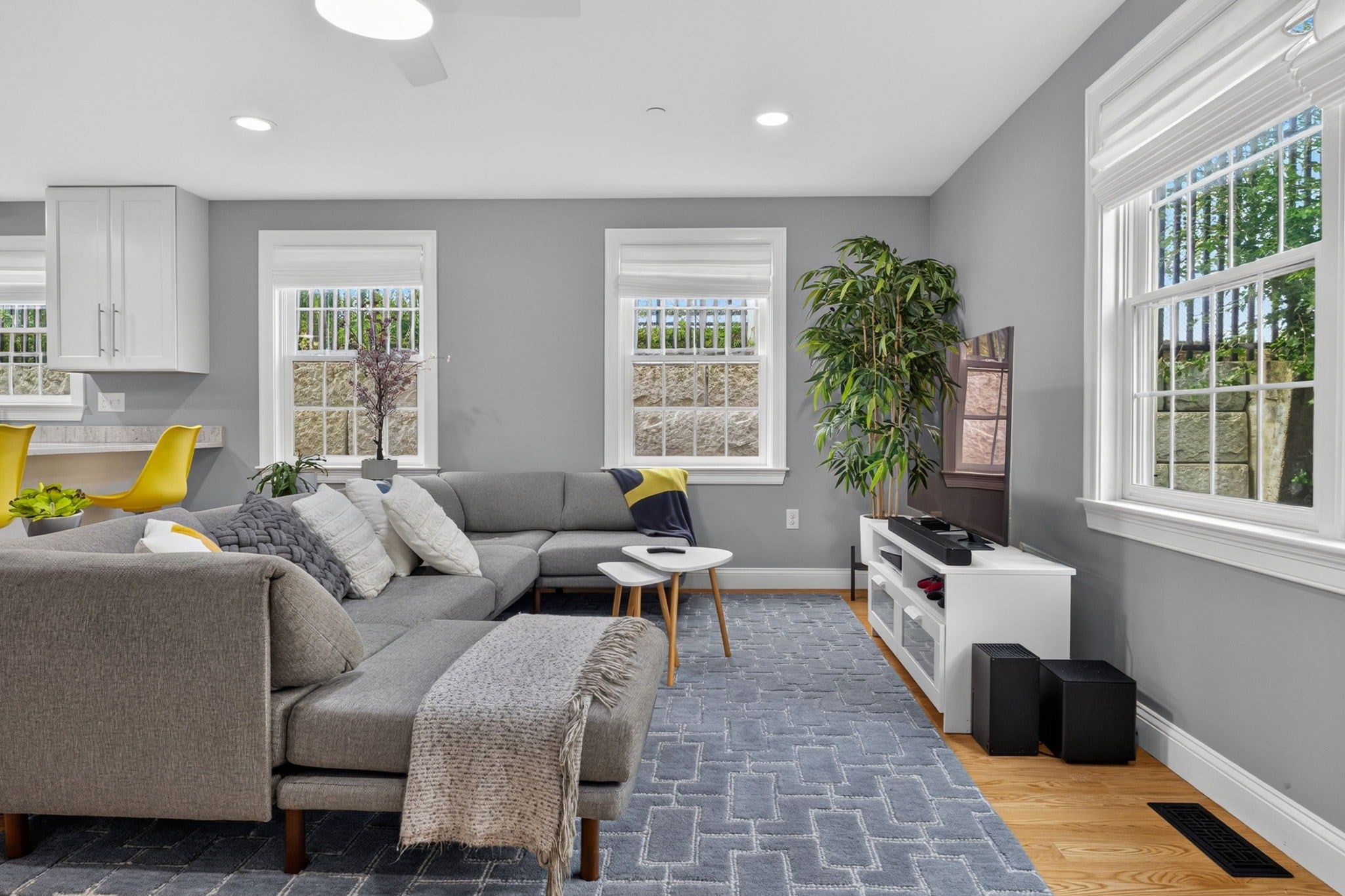 10 Allen Ct 1