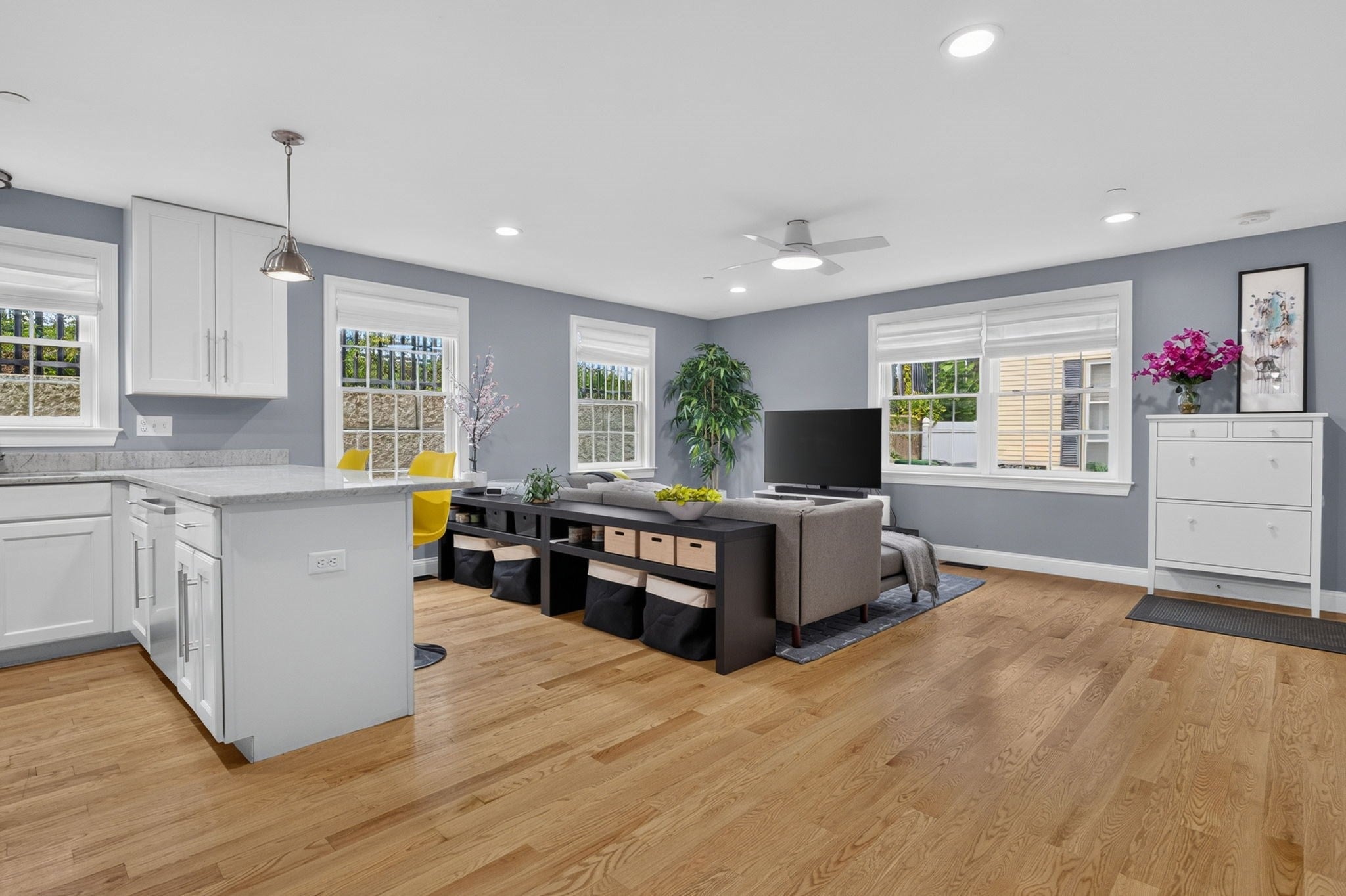 10 Allen Ct 1
