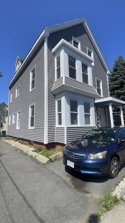 38 Chatham St