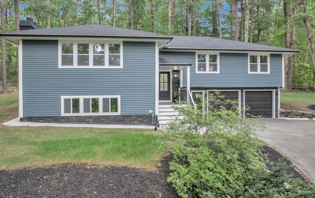 7 Woodlawn Dr