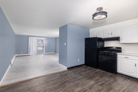 Photo of 24-26 Inman Street #4, Lawrence, MA 01843 (MLS # 73463121)