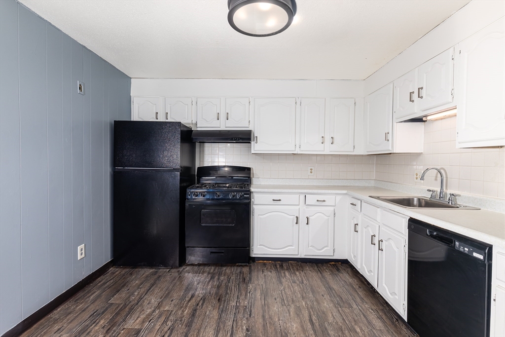 24-26 Inman Street 4