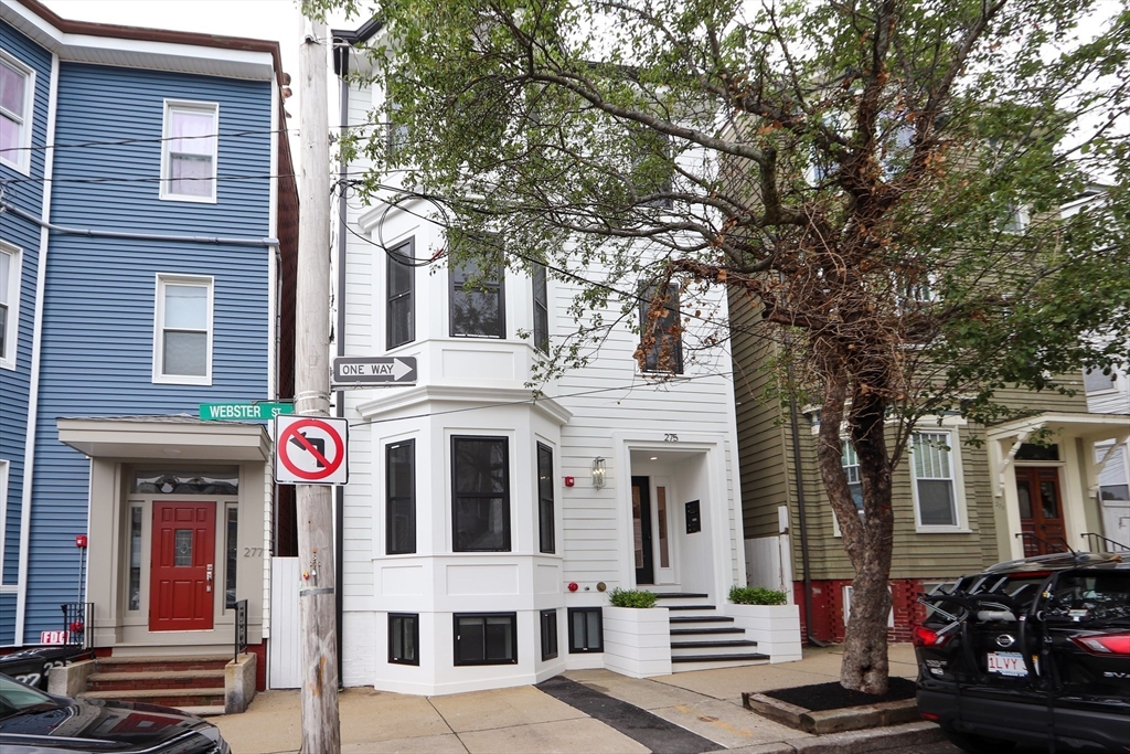 275 Webster