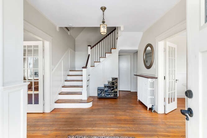 21 Bay View Dr