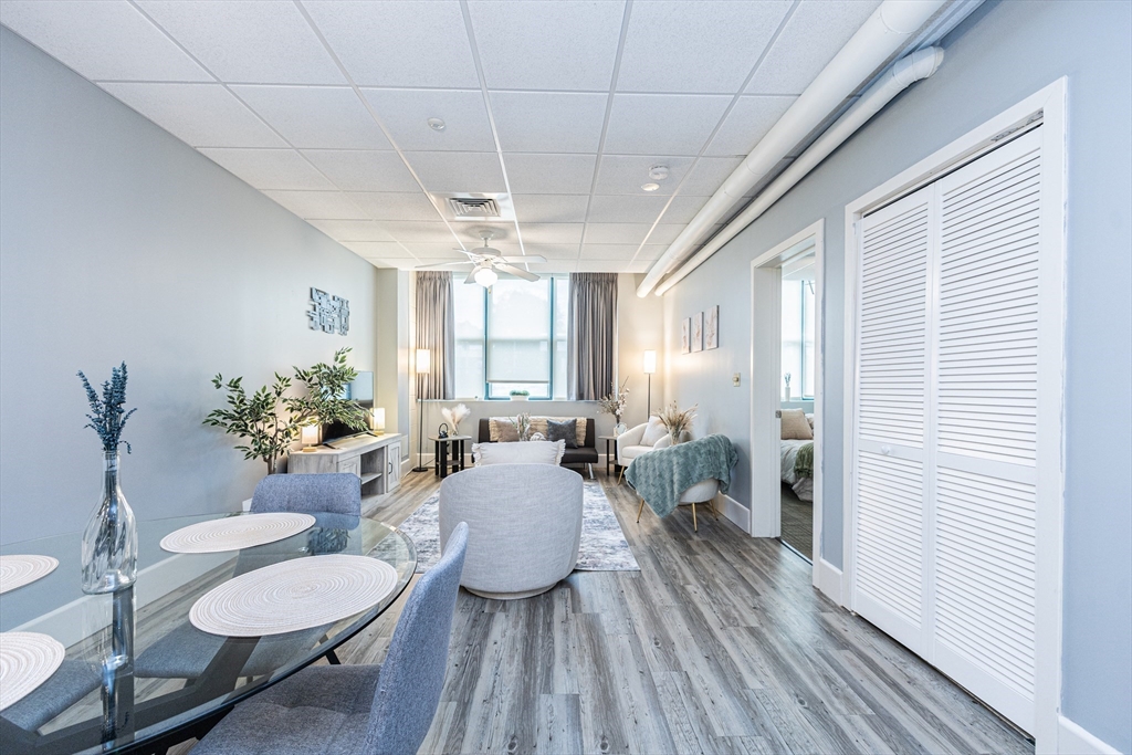 948 Main St 105