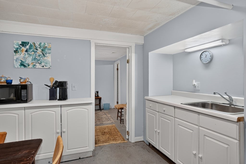 18 Ellis St, Woburn, MA Photo #32