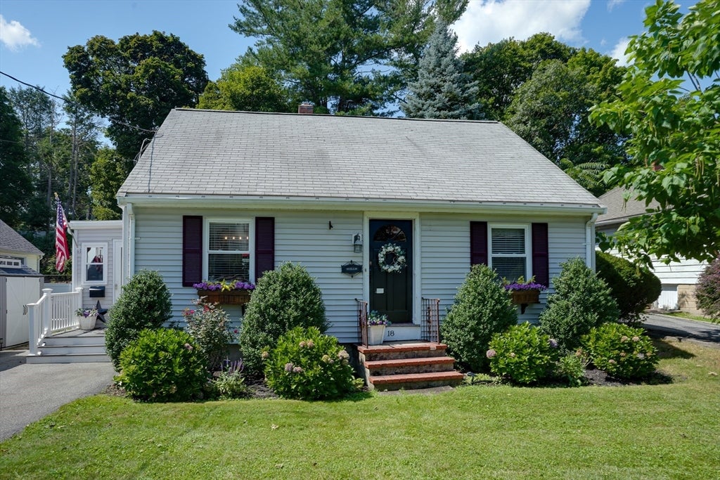 18 Ellis St, Woburn, MA Photo #1