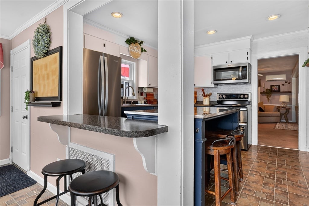 18 Ellis St, Woburn, MA Photo #12