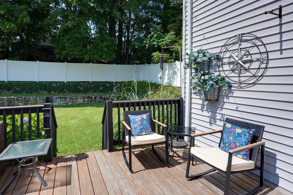18 Ellis St, Woburn, MA Photo #4