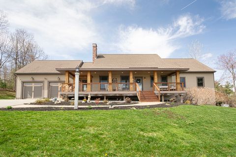 Photo of 4 Lena Ln, Lunenburg, MA 01462 (MLS # 73508160)