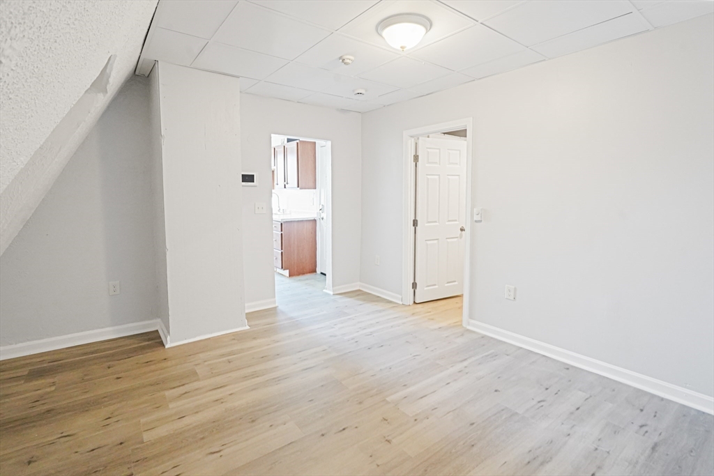 8-10 Allen Street 3R