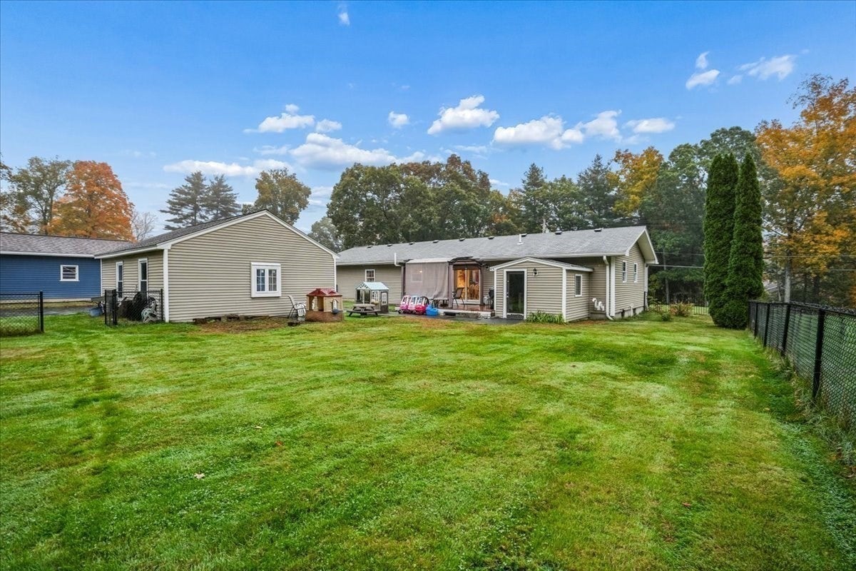 8 Brown Rd, Shirley, MA, 8 Brown Rd, Shirley, MA Photo #36
