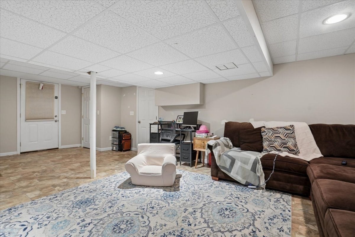 8 Brown Rd, Shirley, MA, 8 Brown Rd, Shirley, MA Photo #26