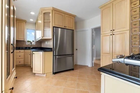 541 Washington 2