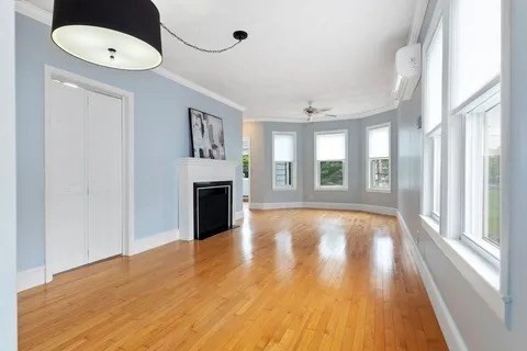 541 Washington 2